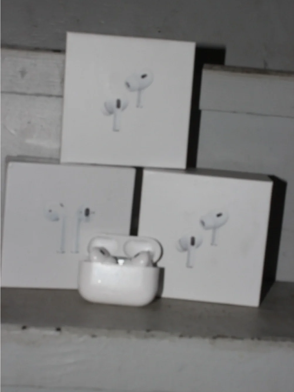 Apple White Wireless Earbuds (Boxed)